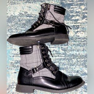 Aleya Combat boots